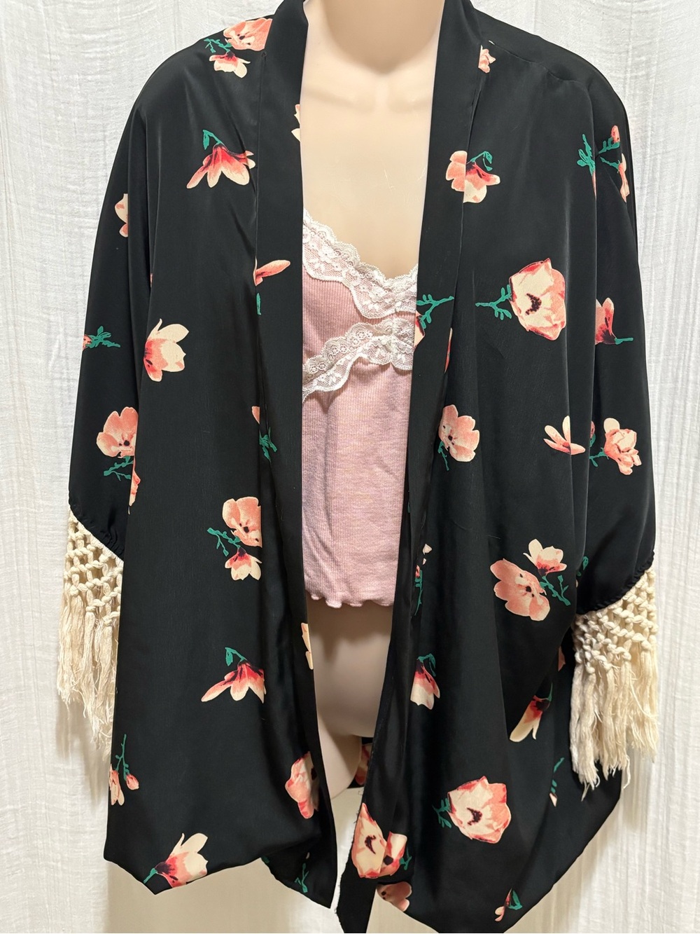 Nectar bohemian black floral open-front kimono unique macramé crochet fringe OS